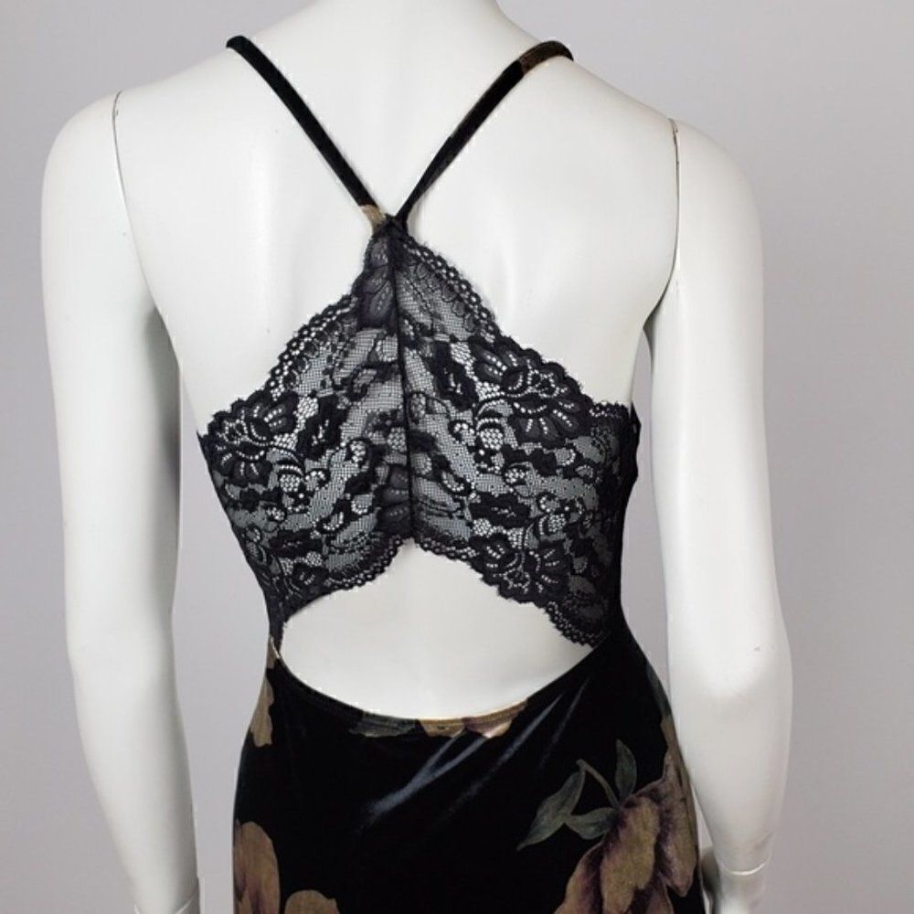 VELVET SHEATH DRESS V NECK   OPEN BACK WITH‎ - Picture 2 of 4